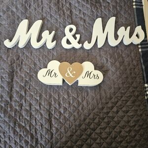 Mr & Mrs Decorative Sign Set